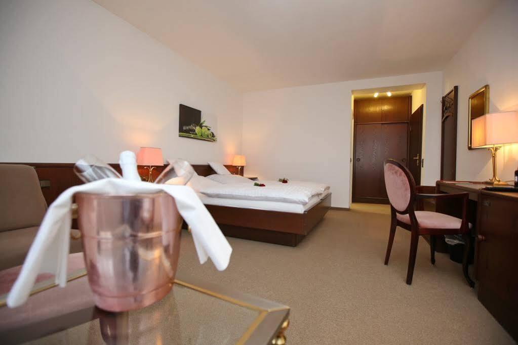 Hotel Am Peterstor Montabaur Dış mekan fotoğraf